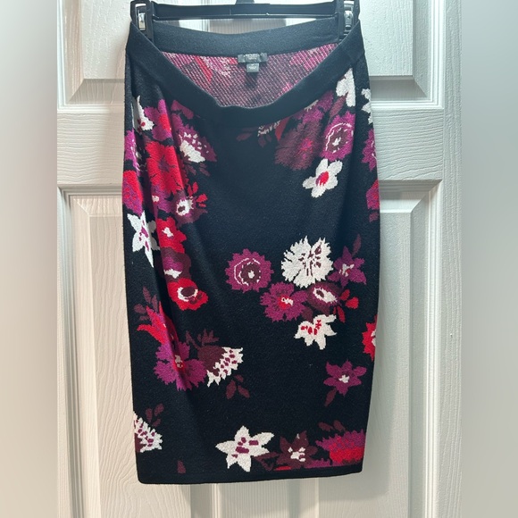 Ann Taylor Factory Dresses & Skirts - Ann Taylor Sweater Skirt SP EUC